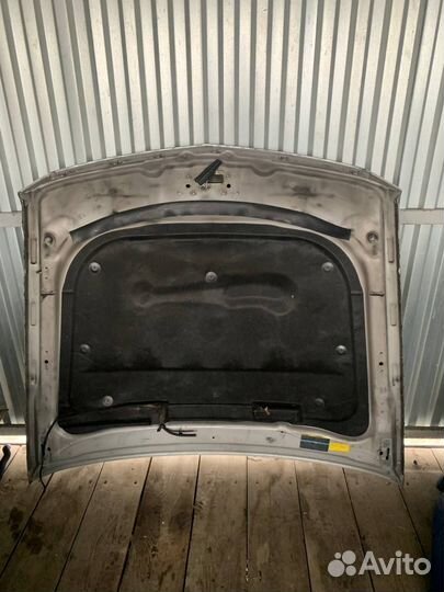 Капот Cadillac STS