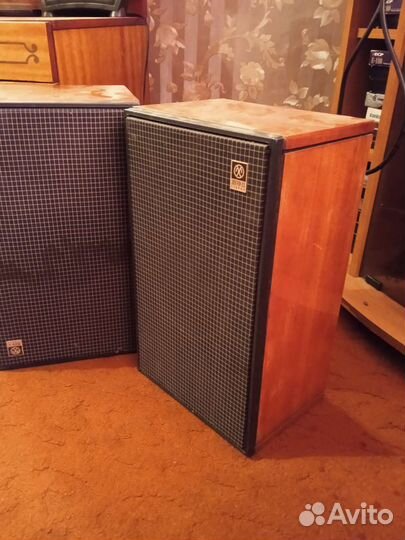 Стерео проигрыватель 