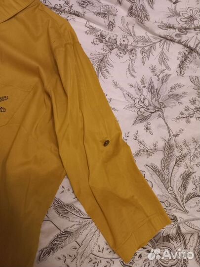 Платье рубашка 56 размера нежно горчичного цвета