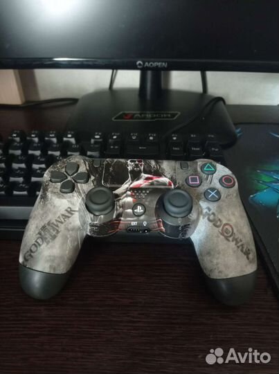 Джостик PS4