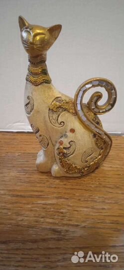 Статуэтки кошки