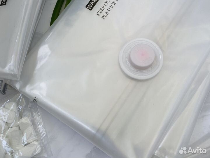 Новые вакуумные пакеты для хранения вещей и насос