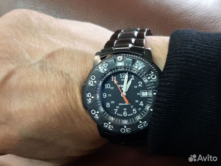 Traser commander часы