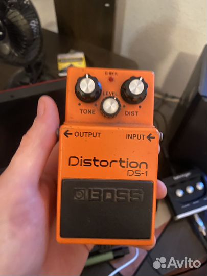 Гитарная педаль Boss DS-1