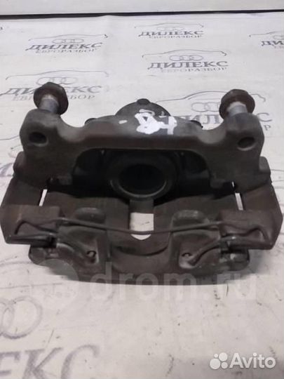 Суппорт передний правый VW Golf V Plus 2005-2014