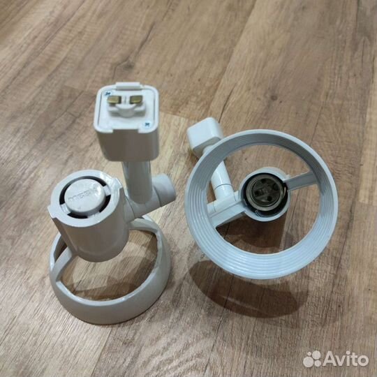 Трековые светильники под лампы Е27