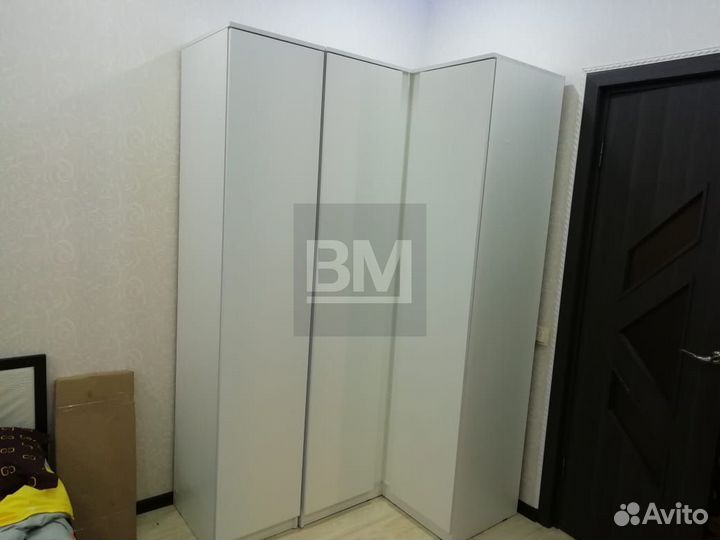 Угловой шкаф для одежды