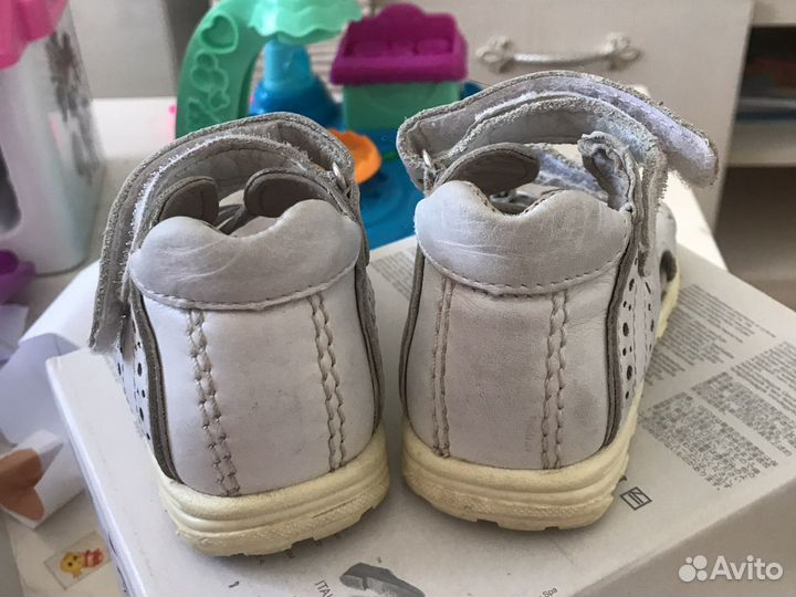 Сандали босоножки