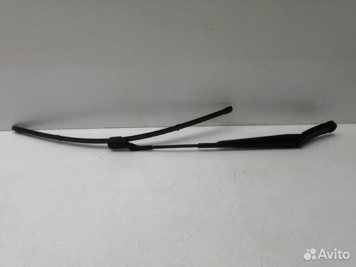 Поводок стеклоочистителя передний левый Volkswagen