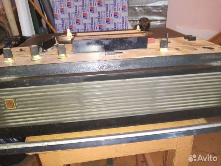 Катушечный магнитофон Маяк 202