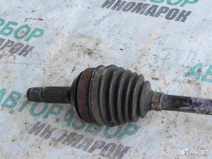 Полуось передняя левая для Honda Fit 1 2001-2007г