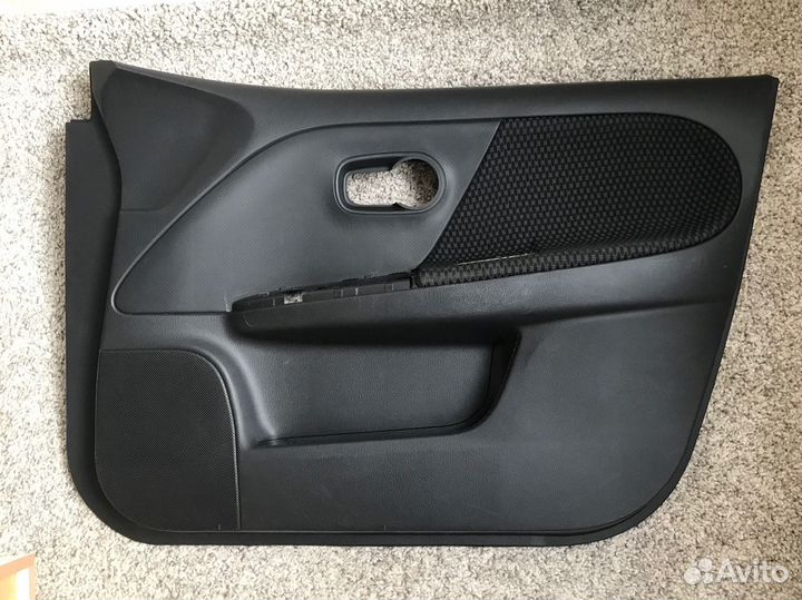Дверные обшивки Nissan note e11