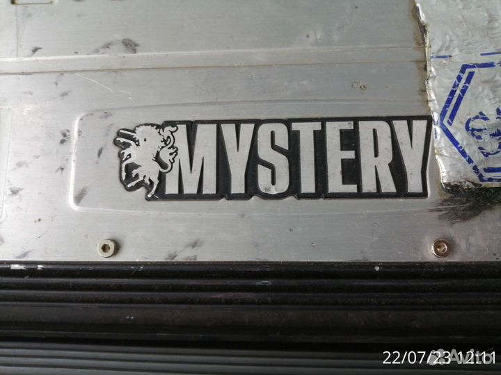 Сабвуфер и 2 моноблока