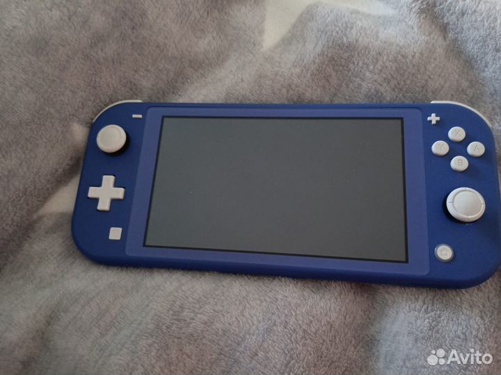 Игровая приставка Nintendo Switch Lite 32 гб
