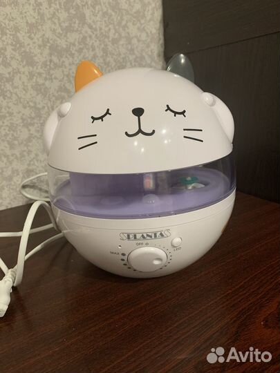 Увлажнитель воздуха и светильник