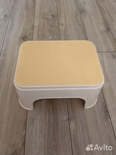 Стульчик и накладка на унитаз