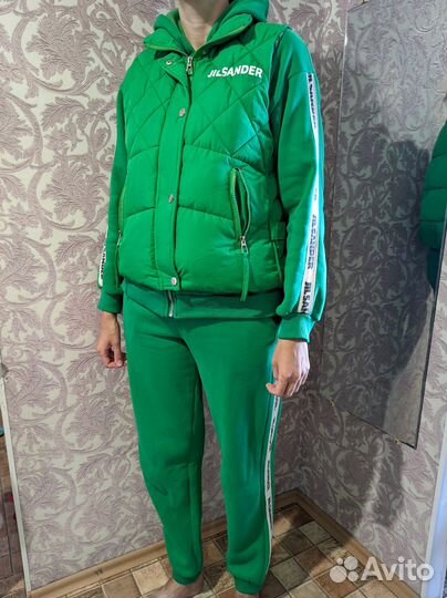 Спортивный костюм женский