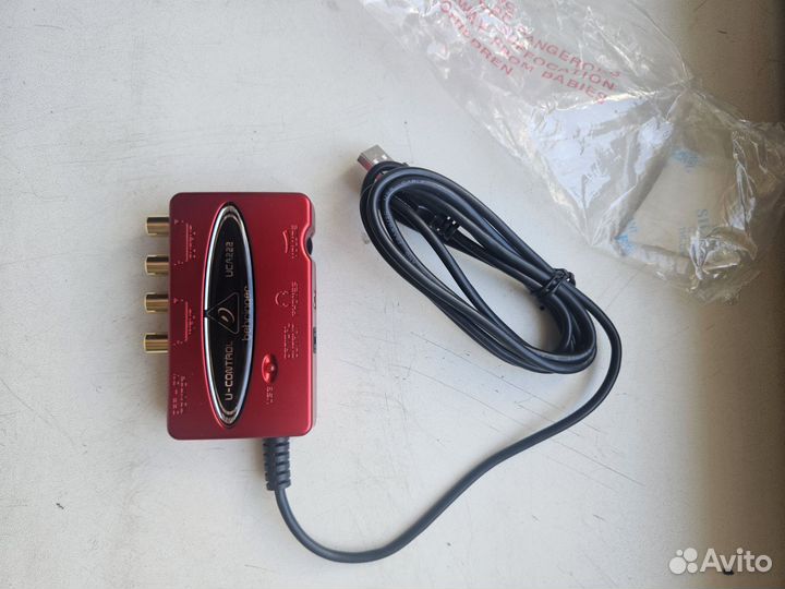 Звуковая карта behringer UCA222
