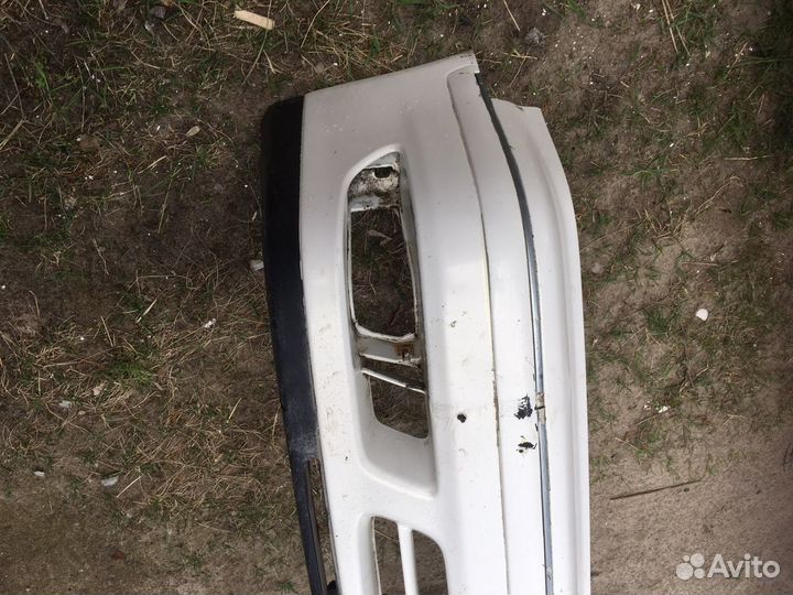 Бампер передний Toyota mark 2 x100