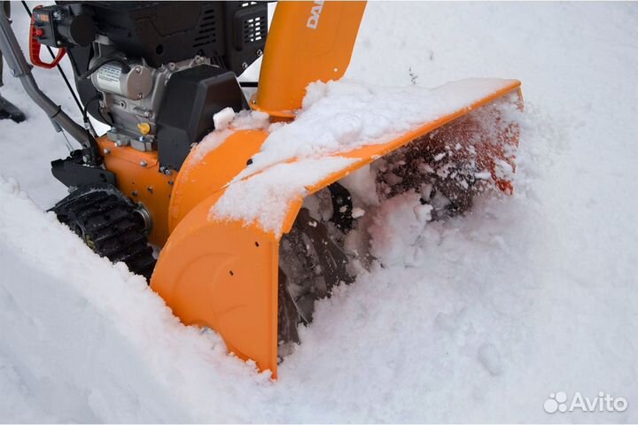 Снегоуборщик Daewoo Dast 1370 гусеничный