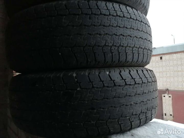 Bridgestone Dueler H/T 275/65 R17 115T