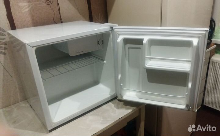 Минихолодильник с морозилкой