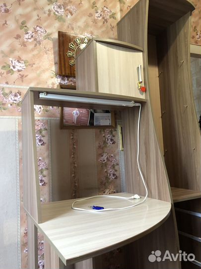 Компьютерный стол