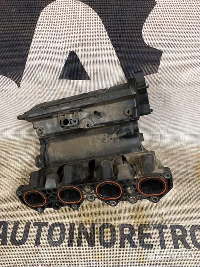 Впускной коллектор Peugeot 307 0342H1