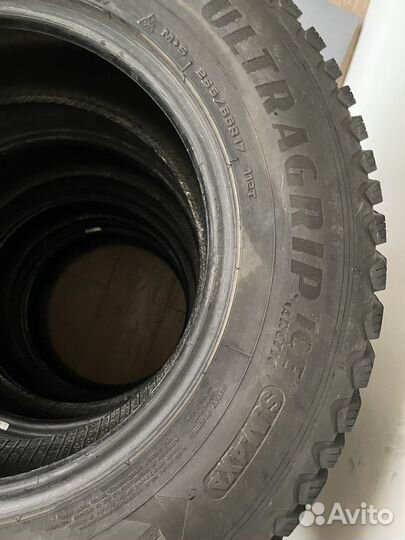 Goodyear Ultragrip Ice Arctic 265/65 R17 112T