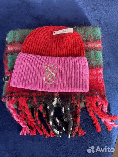 Комплект шапка и шарф Victoria’s Secret