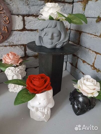 Кашпо mini с цветком