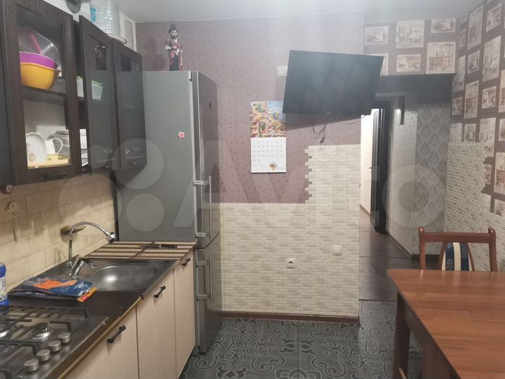 2-к. квартира, 60 м², 1/3 эт.