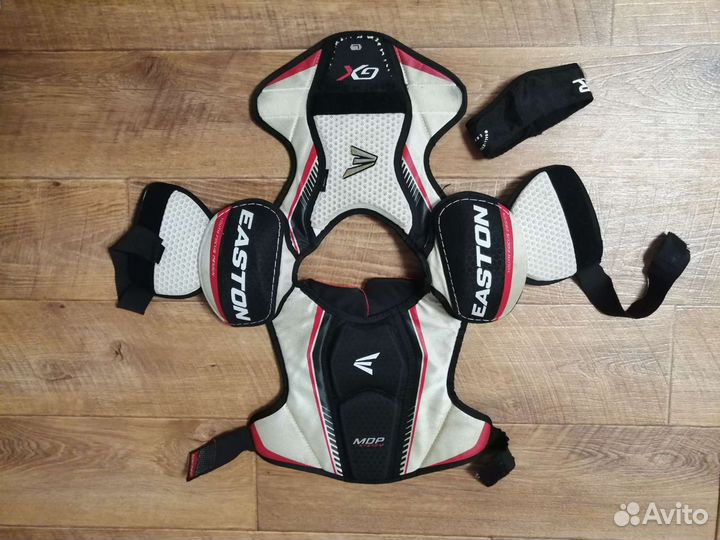 Нагрудник хоккейный