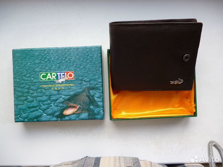 Портмоне кошелёк из натуральной кожи