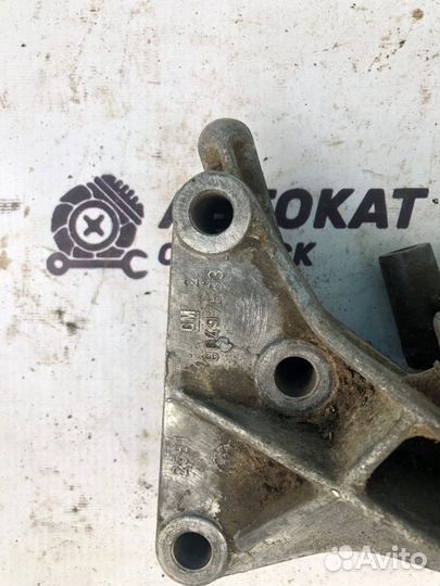 Кронштейн двигателя задний Opel Vectra B