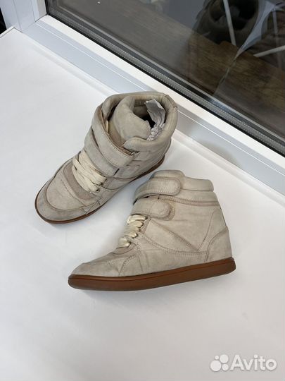 Кеды на танкетке Bershka