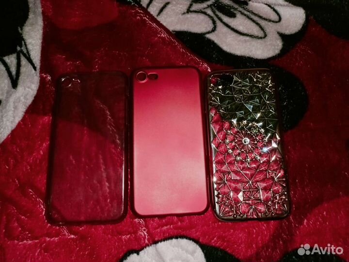 Чехлы на iPhone 8