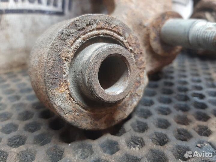 Кулак (цапфа) задний правый Hyundai Grandeur 2008