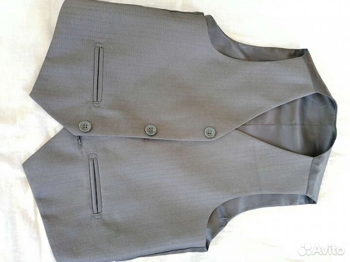 Костюм школьный