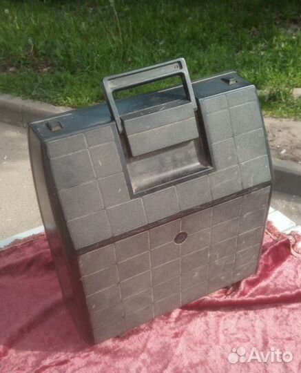 Печатная пишущая машинка Любава