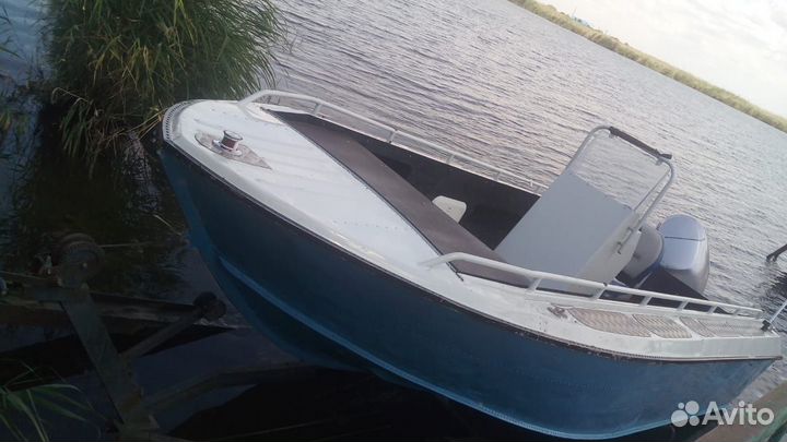 Катер Москва 2