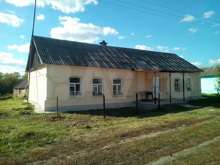 Дом 33 м² на участке 40 сот.