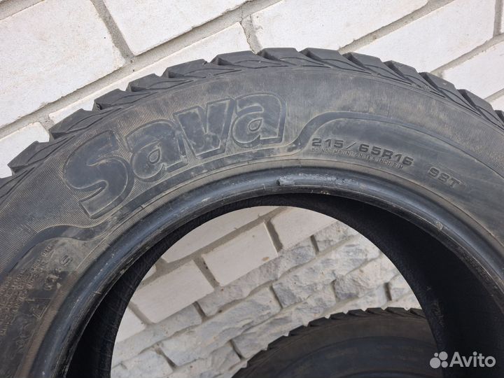 Sava Eskimo Stud 215/65 R16 98T