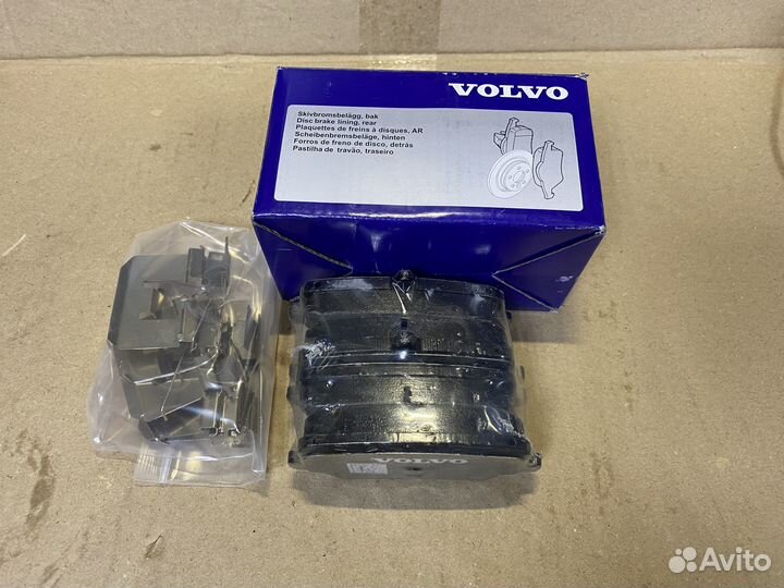 Тормозные колодки задние 32276934 оригинал, volvo