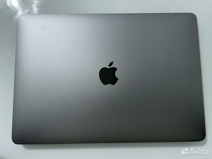 Заблокированный Macbook air 13 2020 i3
