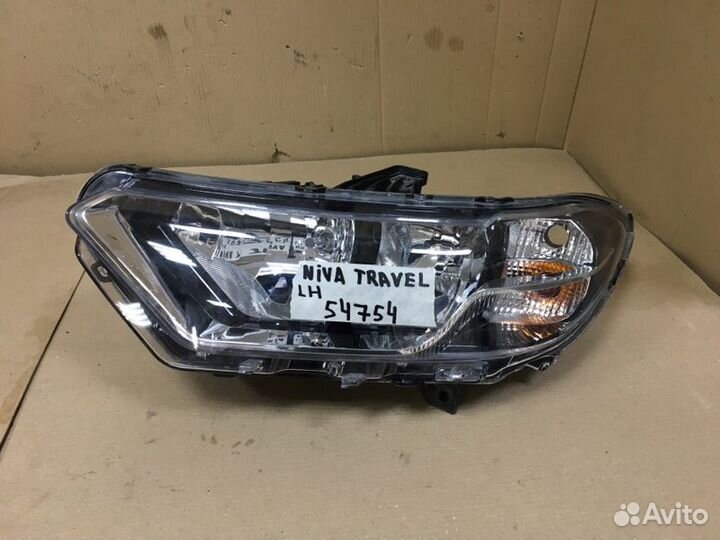 Фара передняя левая Лада Нива тревел