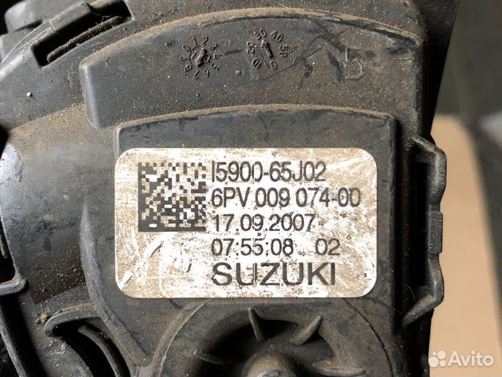 Suzuki grand vitara педаль газа