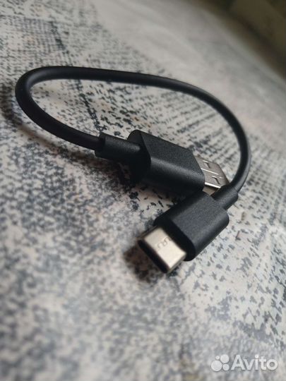Новый короткий кабель Type-C