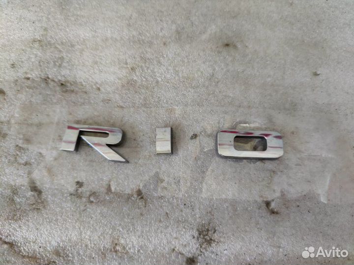 Эмблема багажника задняя Kia Rio 4