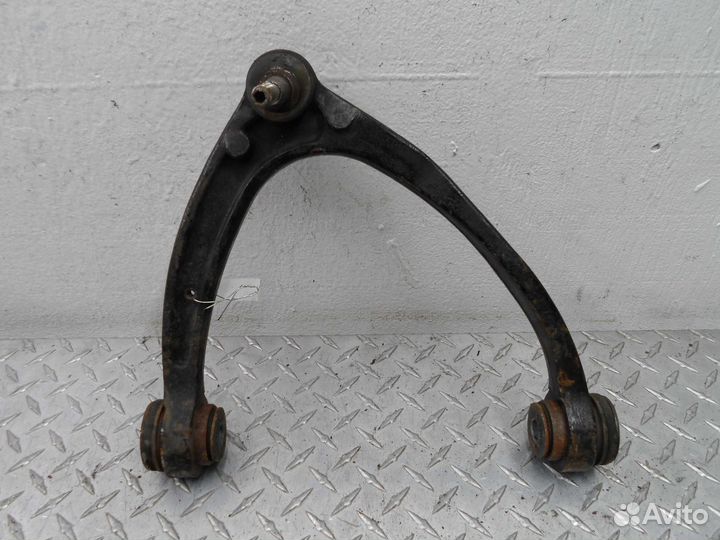 Рычаг передний правый верхний GMC Yukon 2 GMT9